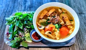  C7. Vermicelli Noodle w/ Soup