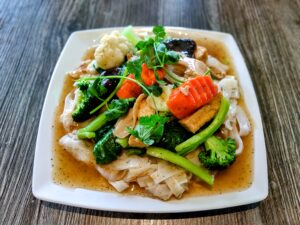  C17. Pan Fried Rice Noodles **